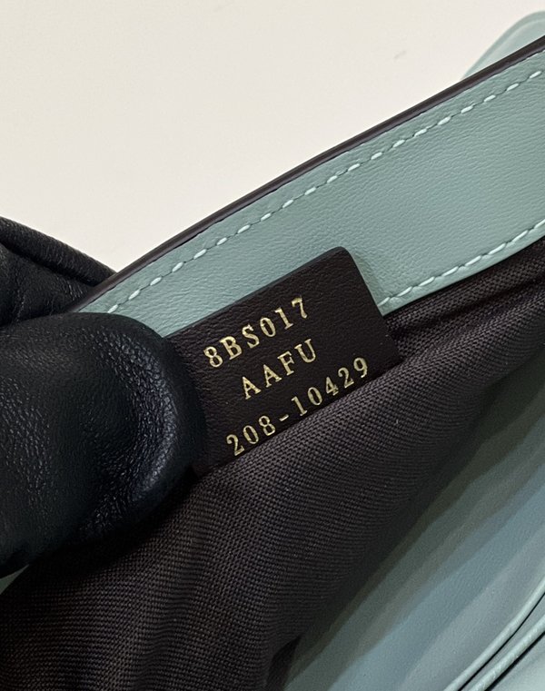 펜디 Fendi 바게트 미니 체인 백 / 민트 [매장가320만원대]