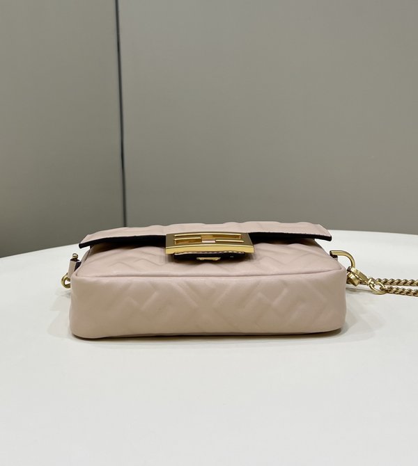 펜디 Fendi 바게트 미니 체인 백 / 누드베이지 [매장가320만원대]