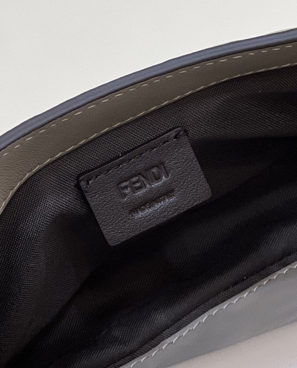 펜디 Fendi 바게트 미니 체인 백 / 그레이 [매장가320만원대]