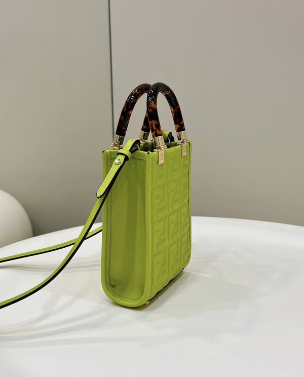 펜디 Fendi 미니 선샤인 쇼퍼 백 / 그린 [매장가230만원대]