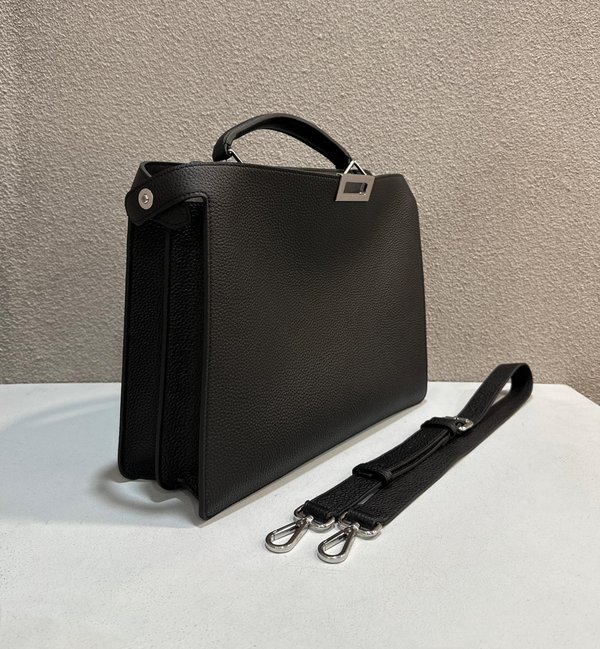 펜디 Fendi 피카부 I See U 미디엄 백 / 블랙 [800만원대]