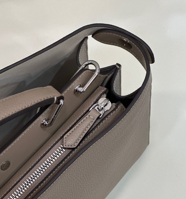 펜디 Fendi 피카부 I See U 미디엄 백 / 베이지 [800만원대]