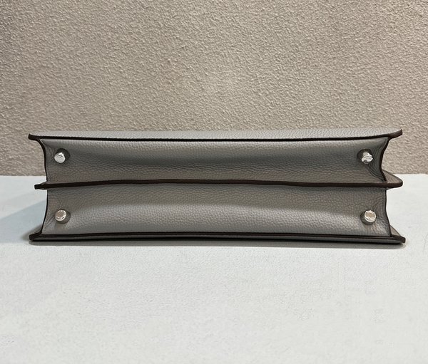 펜디 Fendi 피카부 I See U 미디엄 백 / 그레이 [800만원대]