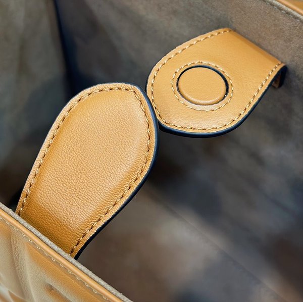 펜디 선샤인 스몰 백 / 브라운 [매장가360만원대]