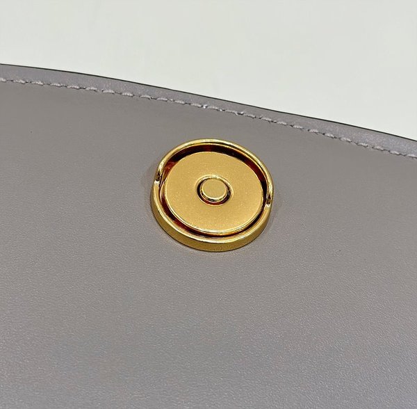 펜디 커’몬 미니 백 / 그레이 [매장가330만원대]