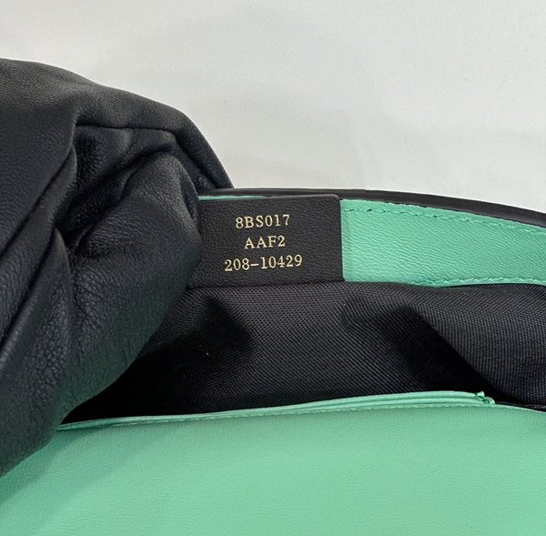 펜디 바게트 미니 체인 백 / 민트 [매장가320만원대]