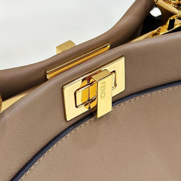 펜디 미니 피카부 백 / 샌드 [매장가640만원대]