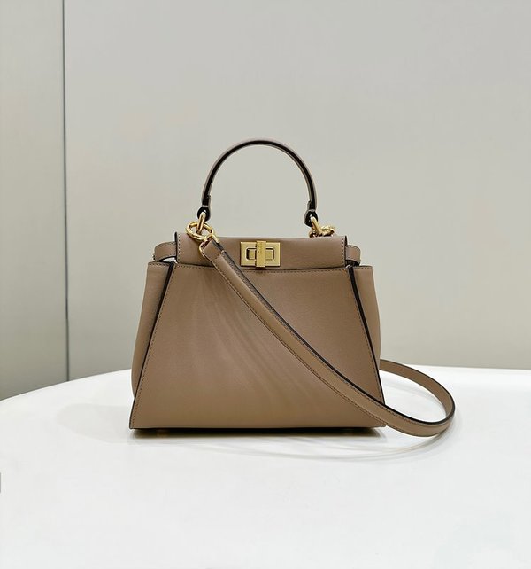 펜디 미니 피카부 백 / 샌드 [매장가640만원대]