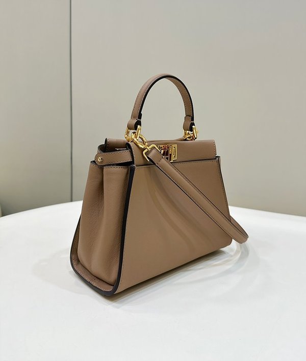 펜디 미니 피카부 백 / 샌드 [매장가640만원대]