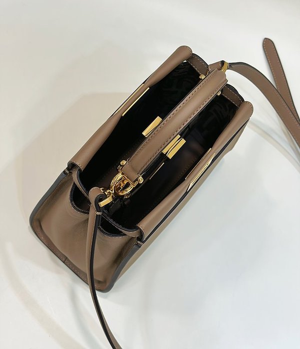 펜디 미니 피카부 백 / 샌드 [매장가640만원대]