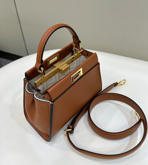 펜디 미니 피카부 백 / 브라운 [매장가640만원대]