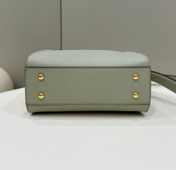 펜디 미니 피카부 백 / 민트 [매장가640만원대]