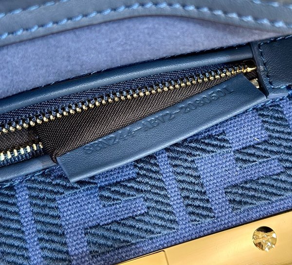 펜디 미니 피카부 백 / 모히칸 블루 [매장가640만원대]