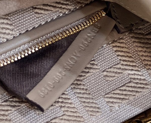 펜디 미니 피카부 백 / 그레이 [매장가640만원대]