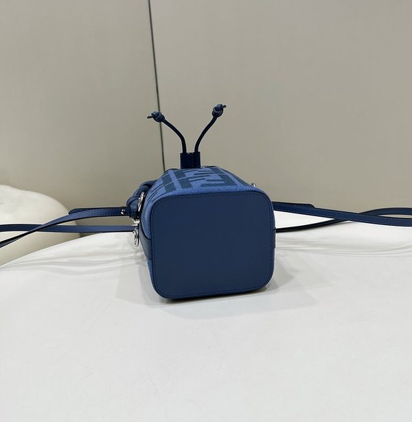 펜디 몬트레조 블루 [매장가 280만원대]