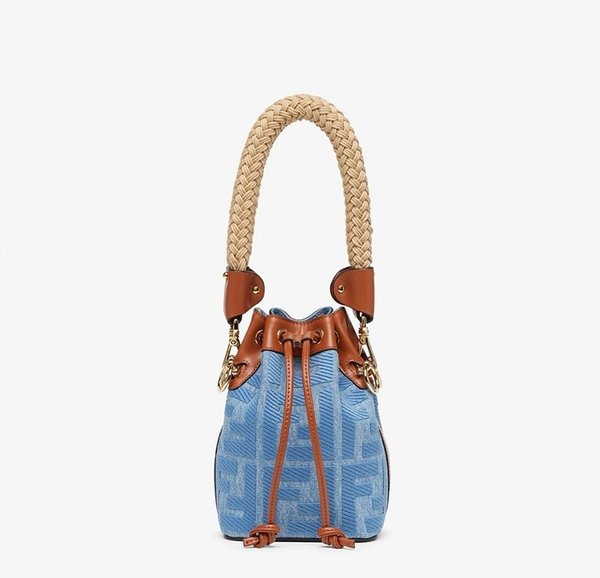 펜디 몬트레조 라이트 블루 [매장가 270만원대]