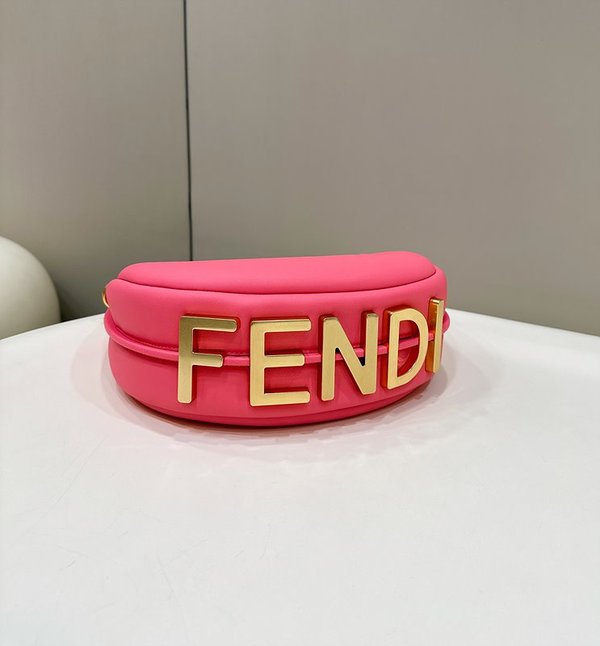 펜디 그라피 스몰 핑크 [매장가 350만원대]