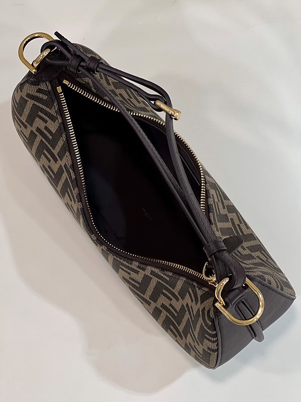 펜디 그라피 스몰 패브릭 [매장가 350만원대]