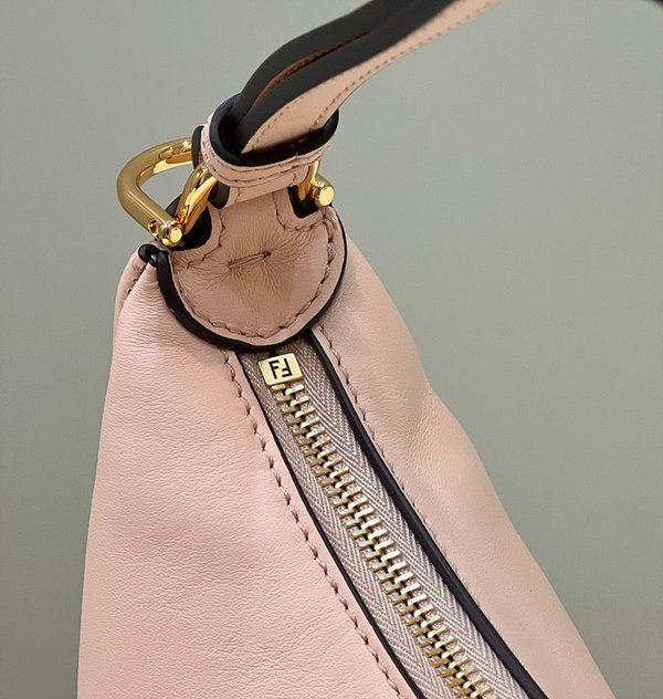 펜디 그라피 스몰 페일 핑크 [매장가 350만원대]