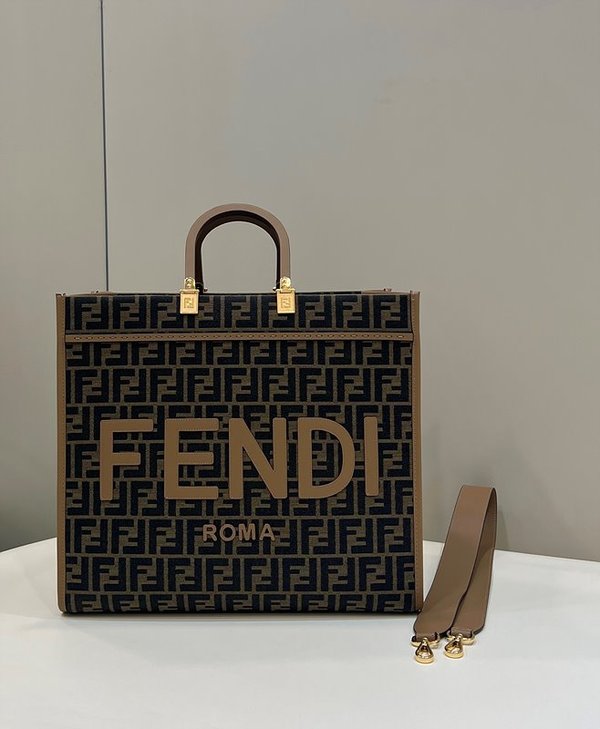 펜디 선샤인 라지 브라운 FF [매장가 430만원대]