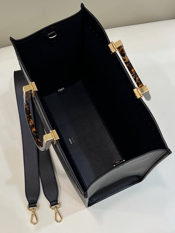 펜디 선샤인 미디엄 블랙 가죽 쇼퍼백 [매장가 410만원대]