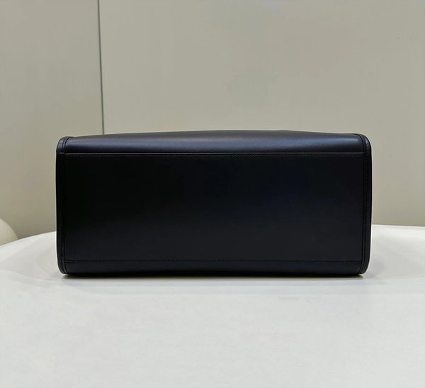 펜디 선샤인 미디엄 블랙 [매장가 410만원대]