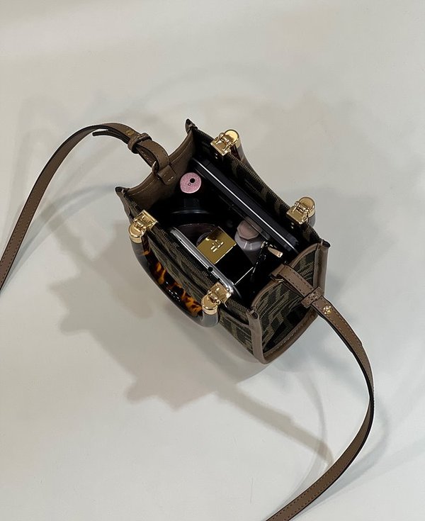 펜디 미니 선샤인 쇼퍼백 브라운 FF [매장가 230만원대]