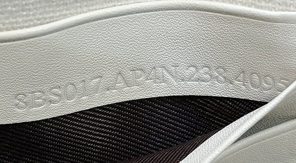 펜디 바게트 미니 화이트FF [매장가 290만원대]