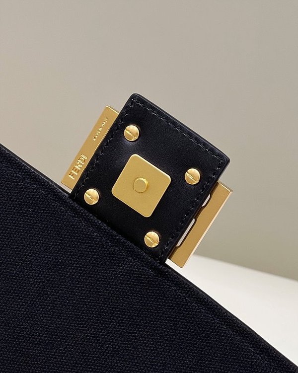 펜디 바게트 블랙FF [매장가 430만원대]