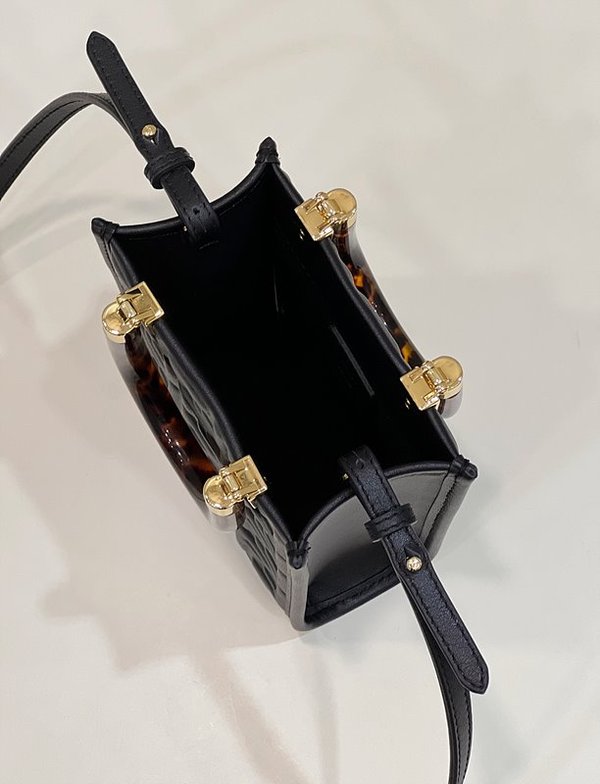 펜디 미니 선샤인 쇼퍼백 FF모티프 블랙 [매장가 260만원대]