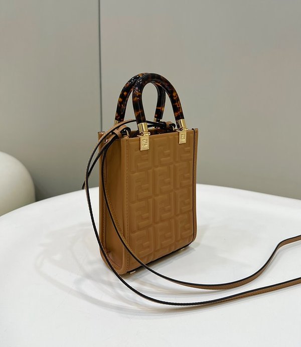 펜디 미니 선샤인 쇼퍼백 FF모티프 브라운 [매장가 260만원대]