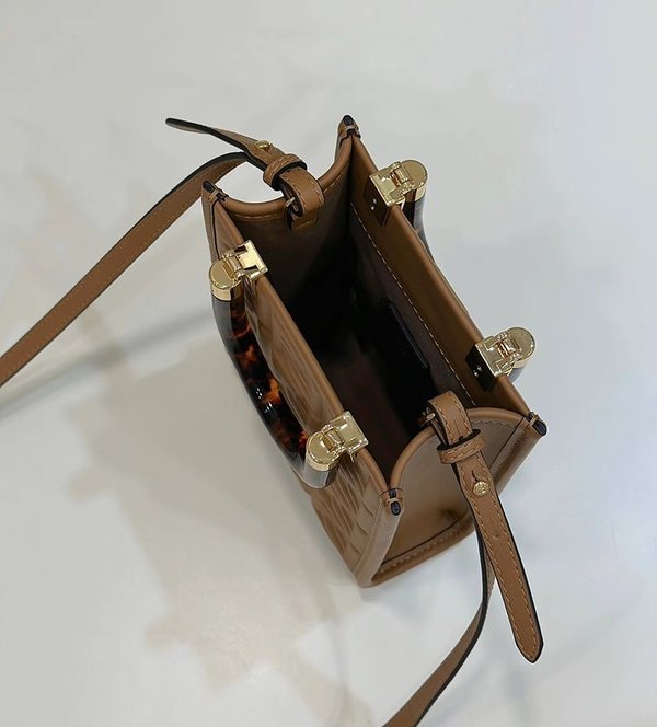 펜디 미니 선샤인 쇼퍼백 FF모티프 브라운 [매장가 260만원대]