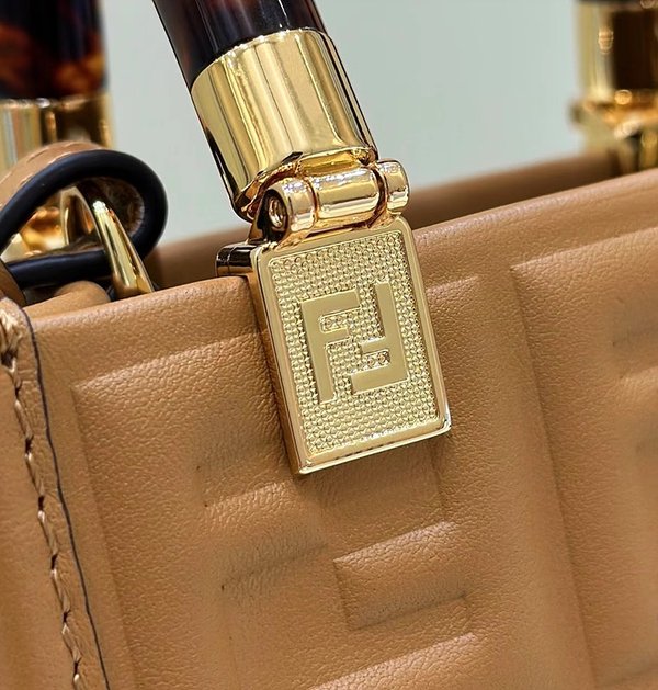 펜디 미니 선샤인 쇼퍼백 FF모티프 브라운 [매장가 260만원대]