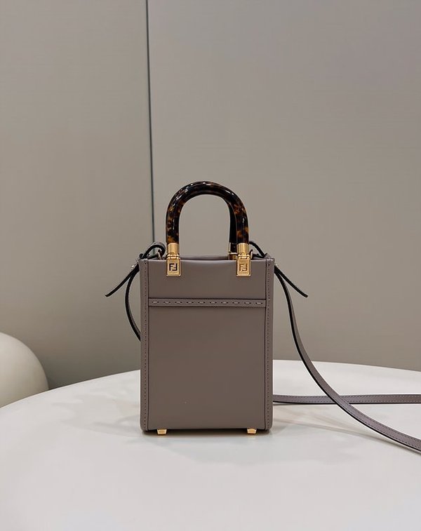 펜디 미니 선샤인 쇼퍼백 베이지 [매장가 230만원대]