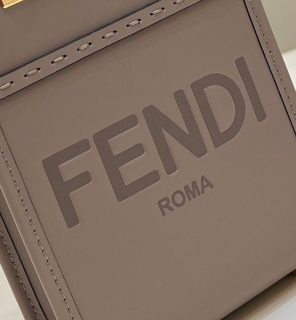 펜디 미니 선샤인 쇼퍼백 베이지 [매장가 230만원대]