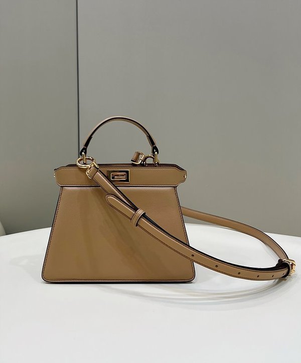 팬디 피카부 I See U 쁘띠 베이지 [매장가 520만원대]