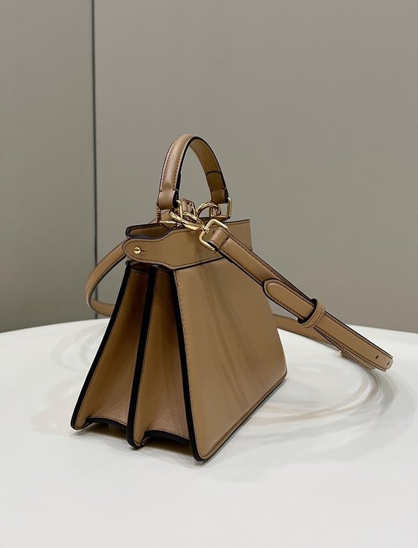 팬디 피카부 I See U 쁘띠 베이지 [매장가 520만원대]