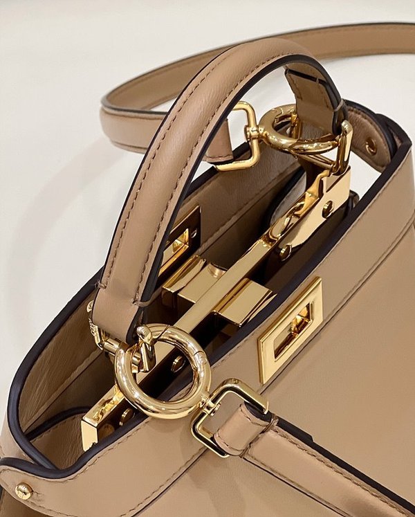 팬디 피카부 I See U 쁘띠 베이지 [매장가 520만원대]