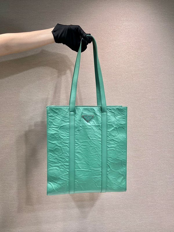 프라다 스몰 나파 가죽 토트백 [매장가 445만원대]