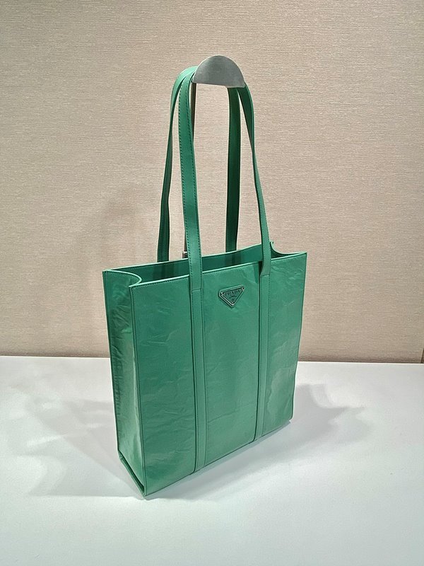프라다 스몰 나파 가죽 토트백 [매장가 445만원대]
