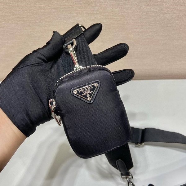 프라다 리나일론 숄더백 체인 호보백 1BH168 [매장가 330만원대]