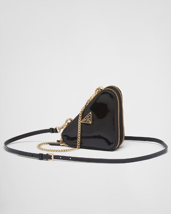 프라다 트라이앵글 페이던트 가죽 미니 파우치 [매장가 205만원대]