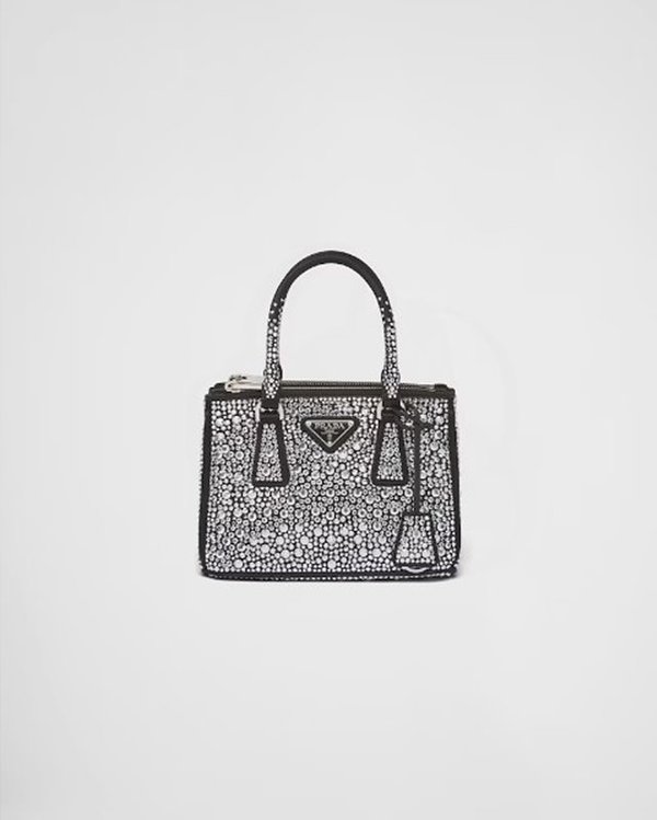 프라다 크리스탈 장식 갤러리아 새틴 미니백 [매장가 680만원대]