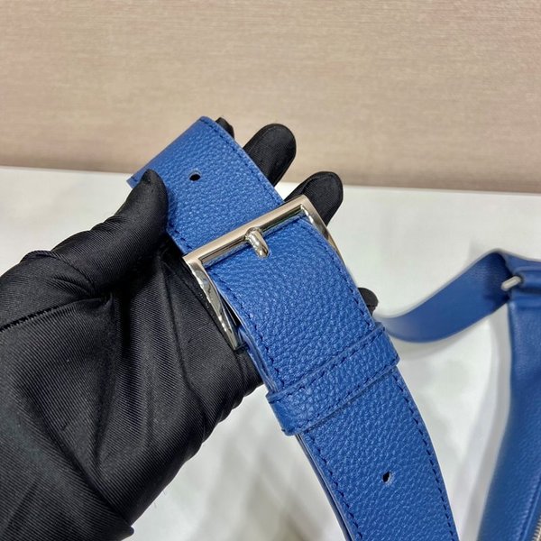 프라다 크로스 가죽백 [매장가 275만원대]