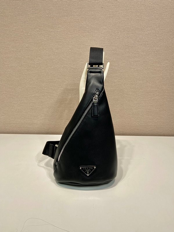 프라다 크로스 가죽백 [매장가 280만원대]