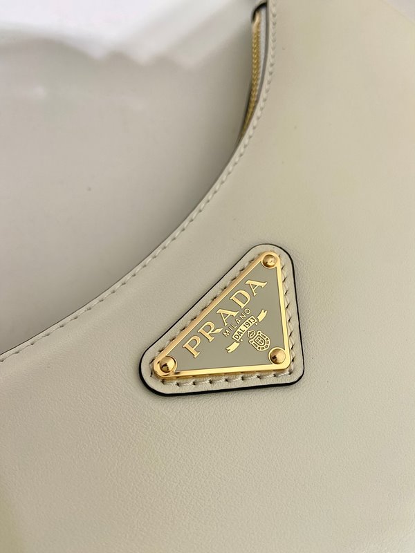 프라다 아르케 가죽 숄더백 [매장가 315만원대]