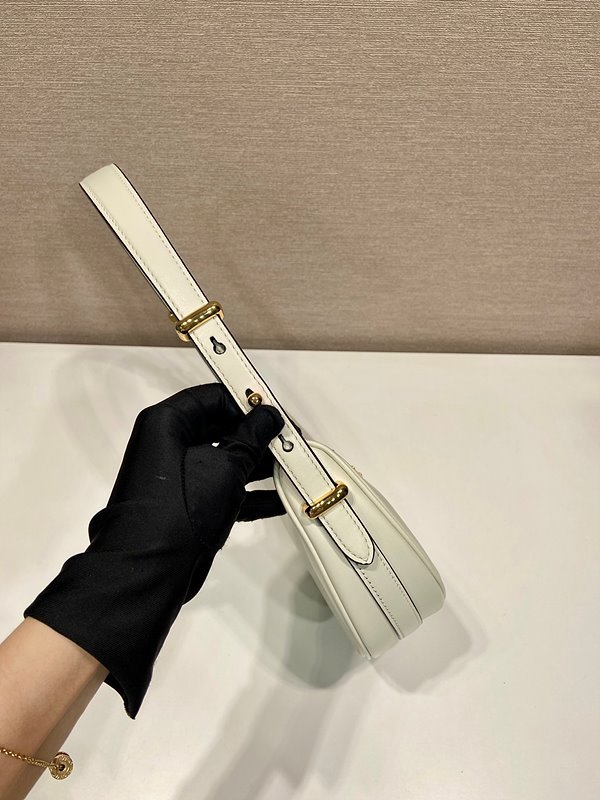 프라다 아르케 가죽 숄더백 [매장가 315만원대]