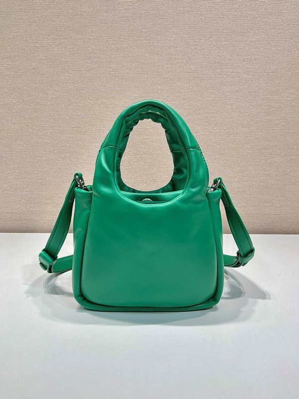 프라다 소프트 패딩 리나일론 미니백 [매장가 245만원대]