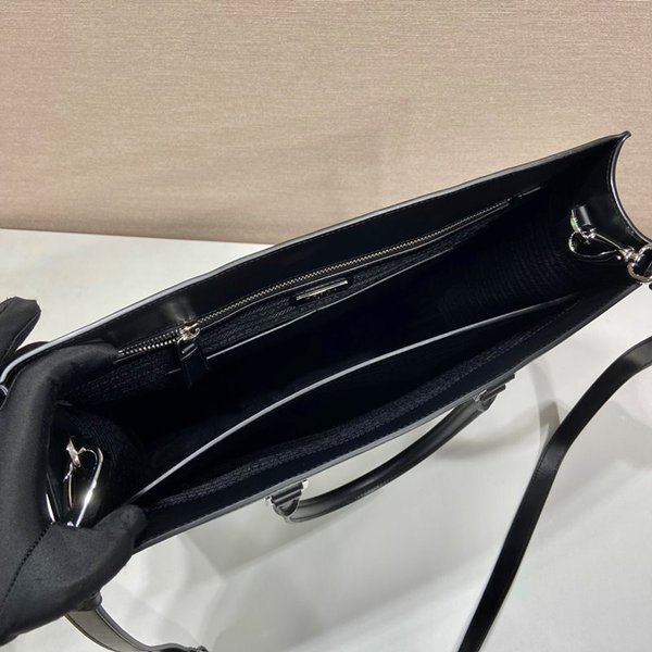 프라다 사피아노 가죽 토트백 [매장가 450만원대]