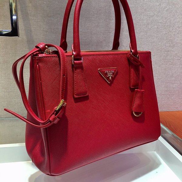 프라다 미디엄 갤러리아 사피아노 가죽백 [매장가 550만원대]